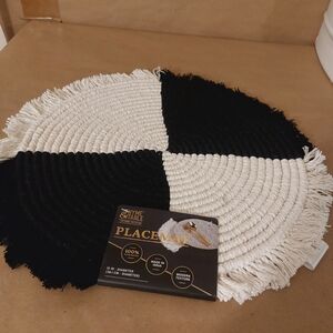 Black and White Placemat.. New!